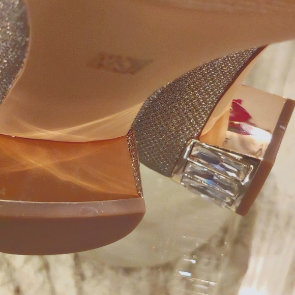 Anne Klein Akhaedyn sparkling shoes pumps - Picture 5 of 8